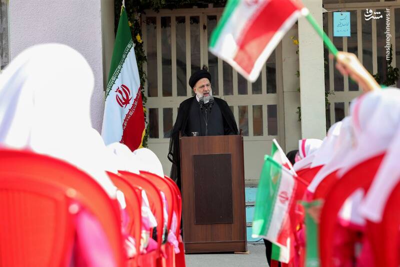 عکس/ زنگ آغاز سال تحصیلی ۱۴۰۲-۱۴۰۱ با حضور رئیسی