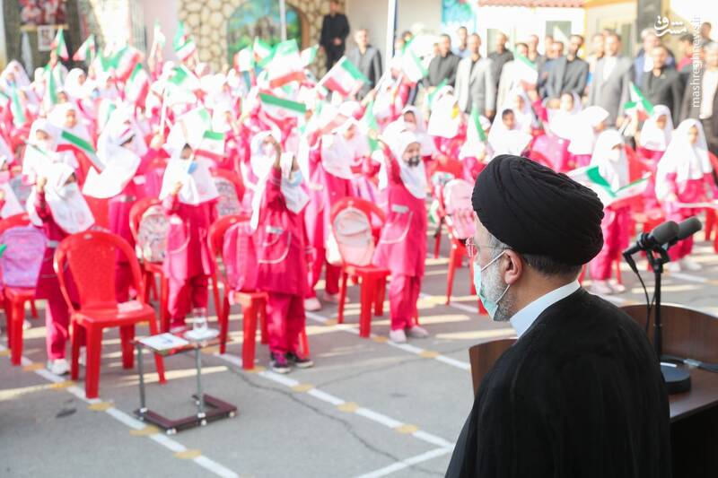 عکس/ زنگ آغاز سال تحصیلی ۱۴۰۲-۱۴۰۱ با حضور رئیسی