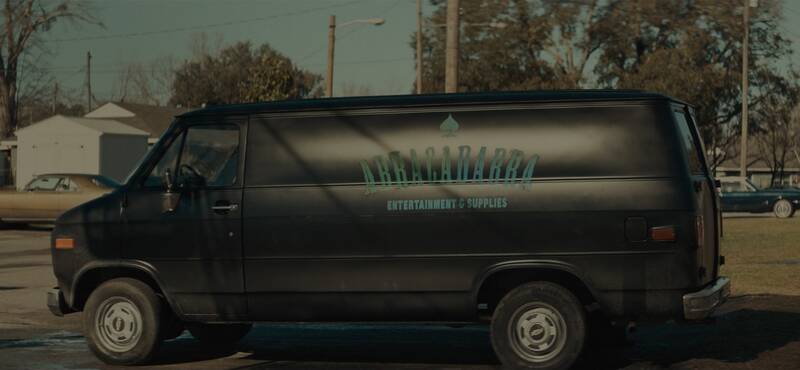 ارواح نیازی به تلفن ندارند! / یک نوستالژیبازی کمرمق با دهه ۷۰ و یک قاتل روانی ترحمآور