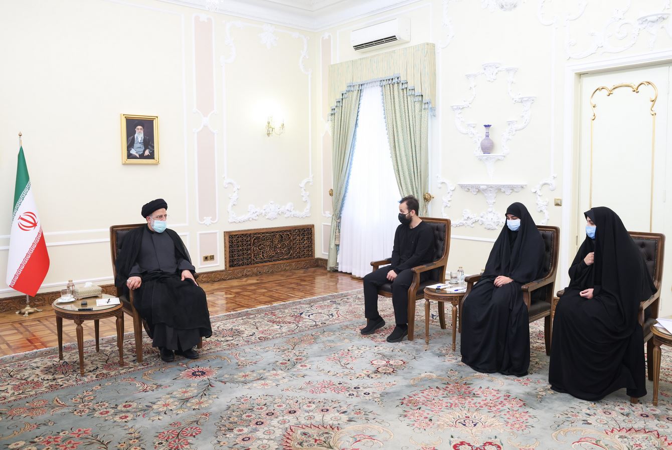 قدرت ایران برگرفته از خون شهدایی همچون حاج قاسم سلیمانی است