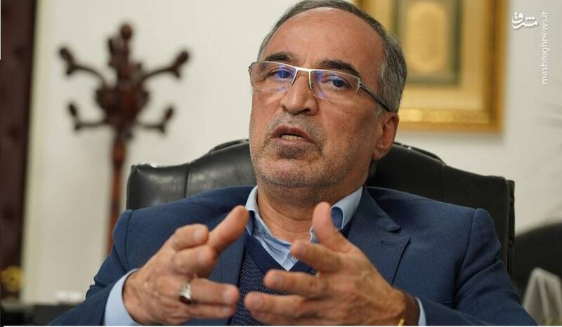 ورزشکاری که به پرچم کشورش وفادار نیست از تیم ملی برود / برخی میخواهند اردوی تیمهای ملی را تعطیل کنند / با وعده پناهندگی برخی ورزشکاران را اغفال کردهاند / آقای علی کریمی از مشاوره سیاسی خود در دبی دوری کن! / کریمی در مسیر مدیر کانال تروریستی آمد نیوزحرکت میکند 2