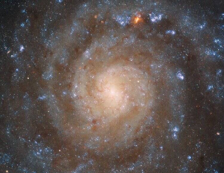 تازهترین تصویر تلسکوپ فضایی جیمز منتشر شد | کهکشانی زیبا در فاصله ۲۹ میلیون سال نوری از زمین