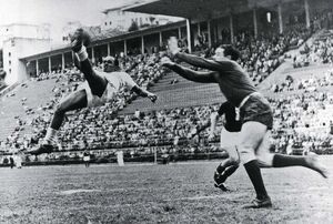 استراحت مرگبار سرمربی به بهترین بازیکن جام!/ ستاره ای که از دستور هیتلر سر باز زد و جوانمرگ شد! + عکس