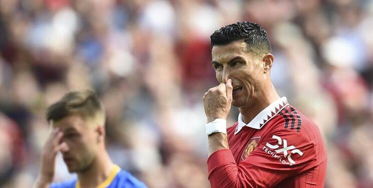 مسخره است که رونالدو روی نیمکت باشد!