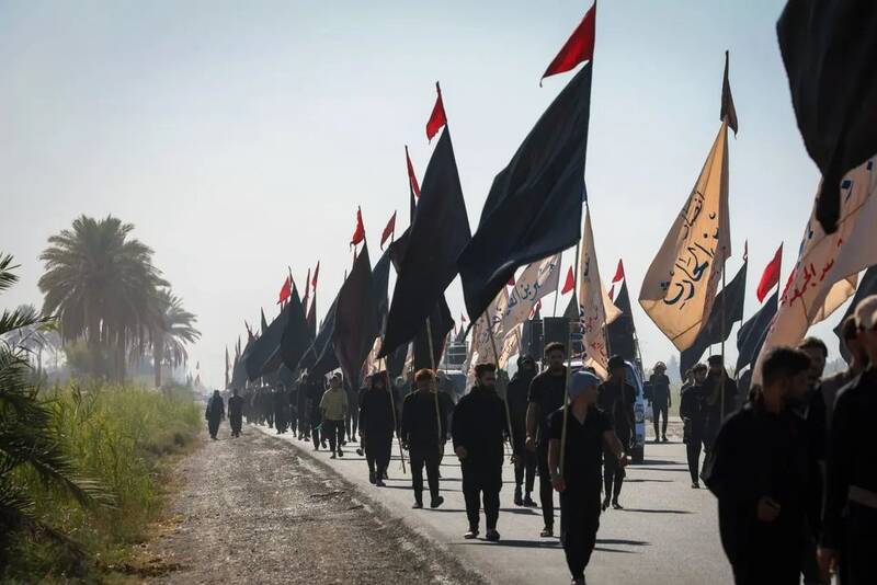 پیادهروی مردم عراق به سوی سامرا+عکس و فیلم