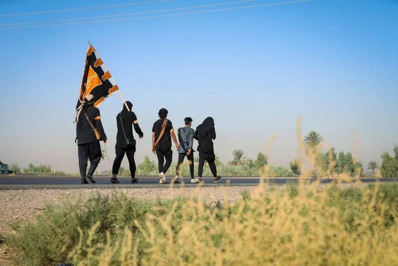 پیادهروی مردم عراق به سوی سامرا+عکس و فیلم