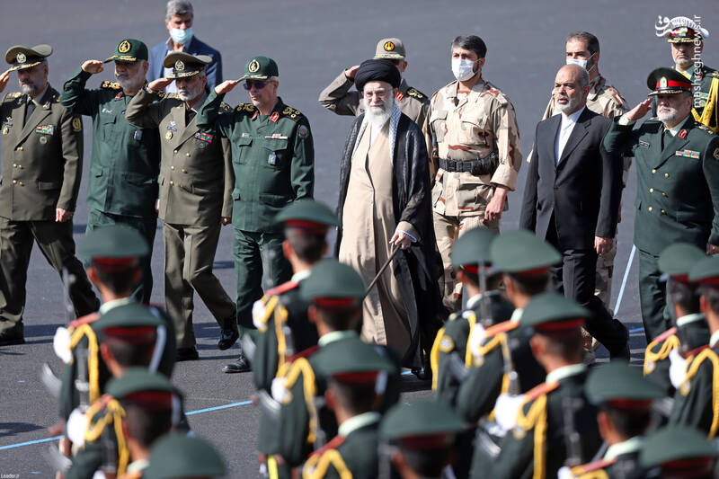 عکس/ حضور رهبر انقلاب در دانشگاه افسری امام حسن(ع)