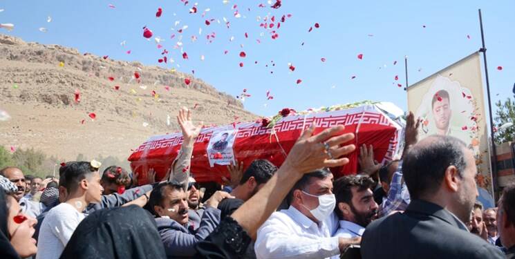 در اغتشاشات چند پلیس شهید شدند؟