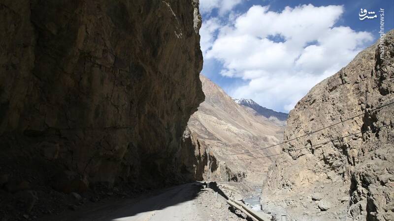 عکس/ یکی از خطرناکترین جادههای جهان