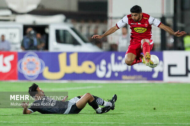 کیروش خیال چند بازیکن را راحت کرد/ مدعیانی که در لیگ راه میروند