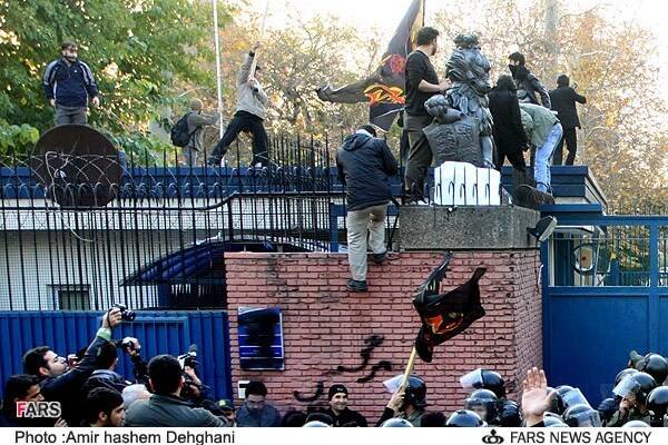 سکوت معنادار در قبال تعرض به سفارتخانههای ایران