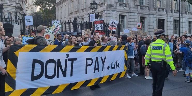 طرح سرکوب معترضان از سوی وزارت کشور و پلیس انگلیس