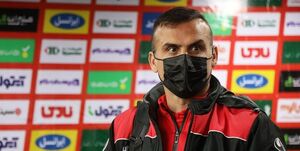 مربی پرسپولیس عزادار شد مربی پرسپولیس عزادار شد