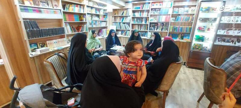 یکشنبههای فیروزهای فرصتی برای دورهمی اهالی فرهنگ و ادب است