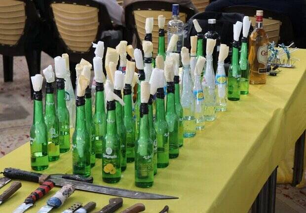 کشف انواع سلاح و تجهیزات از اغتشاشگران در اصفهان