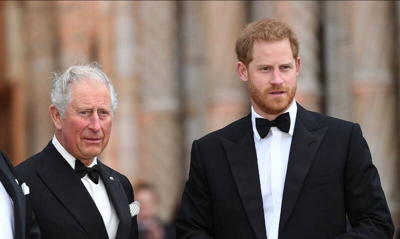 نگرانی خاندان سلطنتی انگلیس از خاطرات شاهزاده مغضوب/ آیا هری اسرار جدیدی از زندگی زناشویی والدین خود فاش خواهد کرد؟