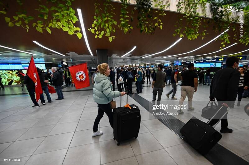 عکس/ سردرگمی مسافران در فرودگاه میلان