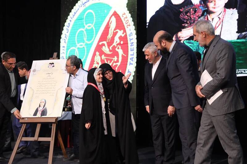 تجلیل ویژه وزیر ورزش و جوانان از قهرمان شطرنج ایران