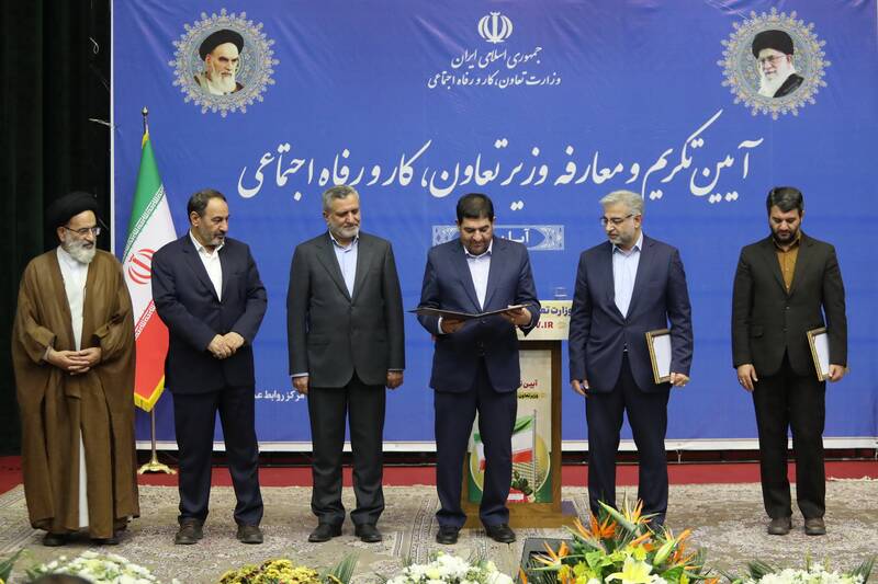 رویکرد ما بر محور تضمین عدالت است/ باید قرارگاه اشتغالزایی در کشور راهاندازی شود