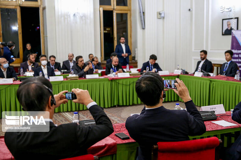 عکس/ دیدار اعضای اوآنا با وزیر امور خارجه