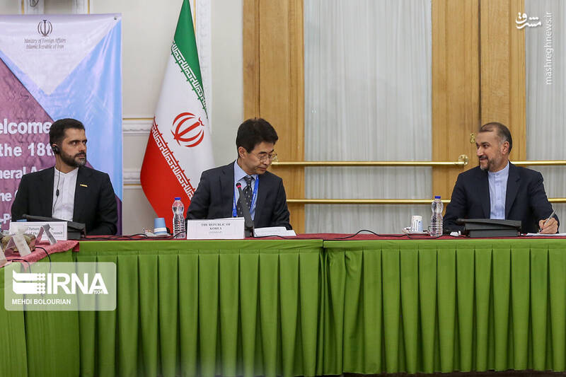 عکس/ دیدار اعضای اوآنا با وزیر امور خارجه