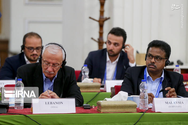 عکس/ دیدار اعضای اوآنا با وزیر امور خارجه