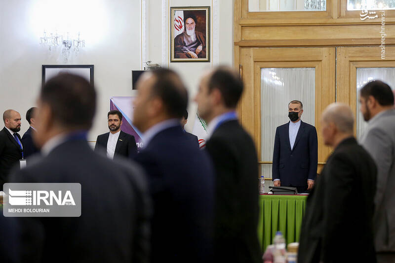 عکس/ دیدار اعضای اوآنا با وزیر امور خارجه