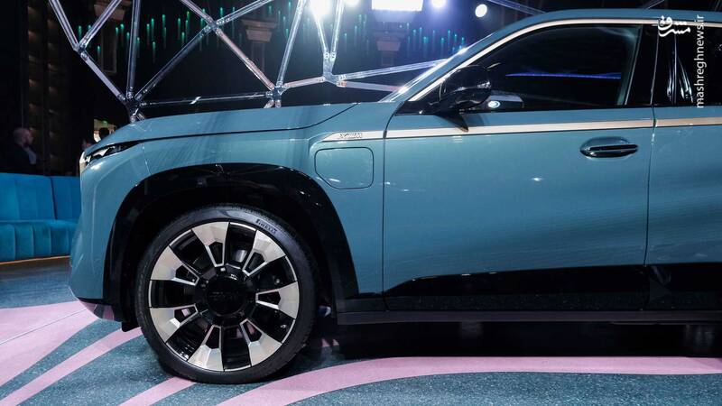 هیولای شاسی بلند بی ام و +عکس