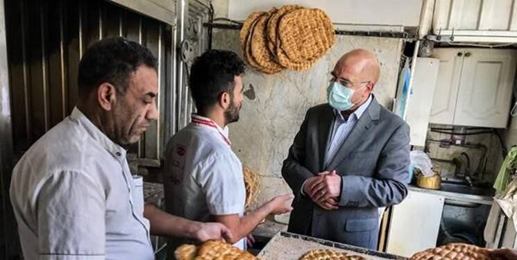 قالیباف با حضور در یکی از مناطق تهران با مردم و کسبه به گفتوگو پرداخت