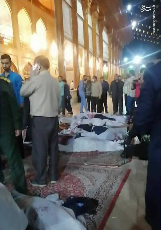 عملیات تروریستی در شاهچراغ شیراز با ۱۳ شهید و ۲۱ مجروح/ دو تروریست دستگیر شدند/ عامل حادثه تروریستی عنصر تکفیری- وهابی است +عکس