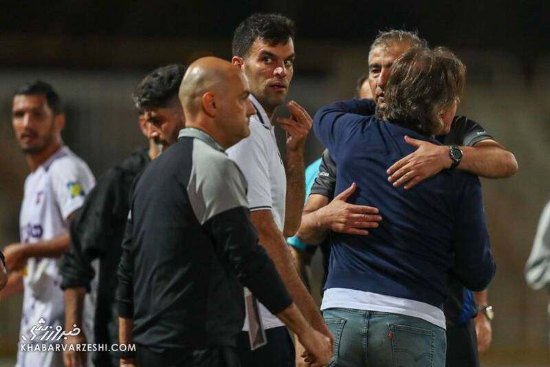 امیدوارم قلب فتح الله زاده دوباره درد نگیرد!/ وقتی دلار ۳۳ تومان نبود از استقلال طلب داشتم!/ آجورلو خیلی خوب تیم را مدیریت کرد