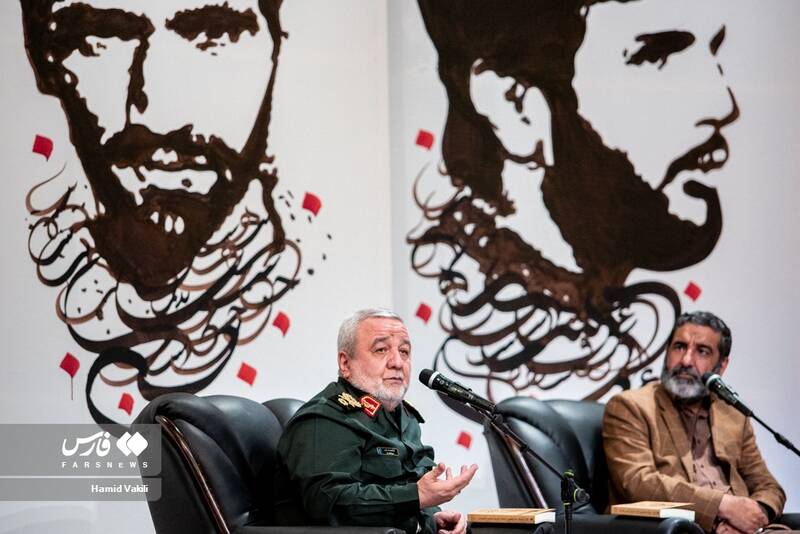 رونمایی از کتاب خاطرات مهدی سلحشور در دفاع مقدس/ از ۸۰ شهید در «باغ حاج علی» یاد کردم