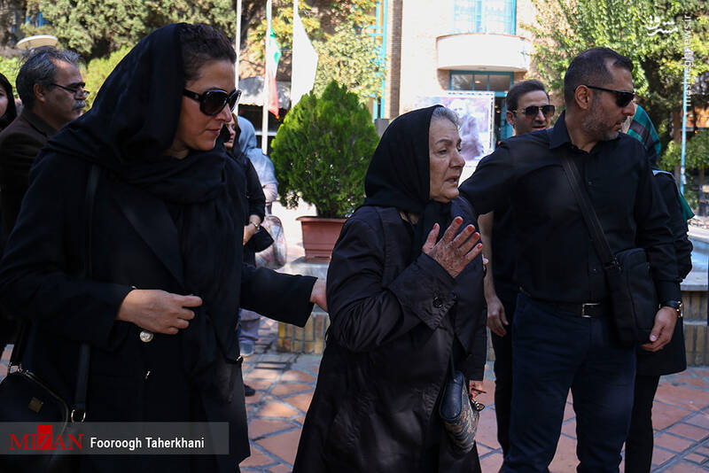 عکس/ تشییع پیکر مرحوم جلال مقامی