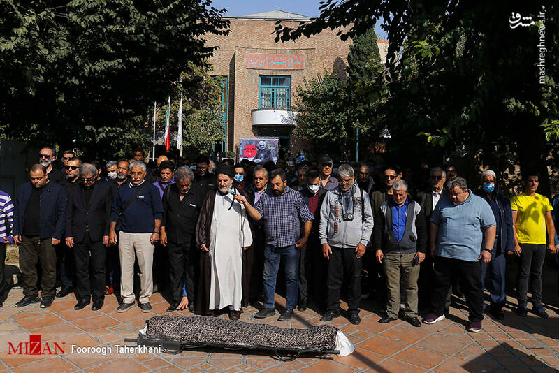 عکس/ تشییع پیکر مرحوم جلال مقامی