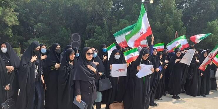 از بوشهر تا تبریز، دانشجویان یک کشور علیه اغتشاشات به پا خواستند + عکس و فیلم