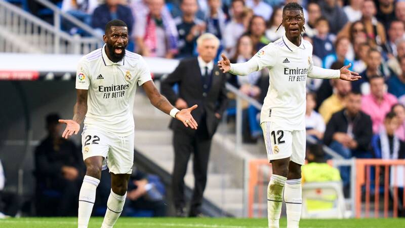 از شوت 32 متری مسی و افتضاح لیورپول تا هدیه جنجالی VAR به بارسلونا 8