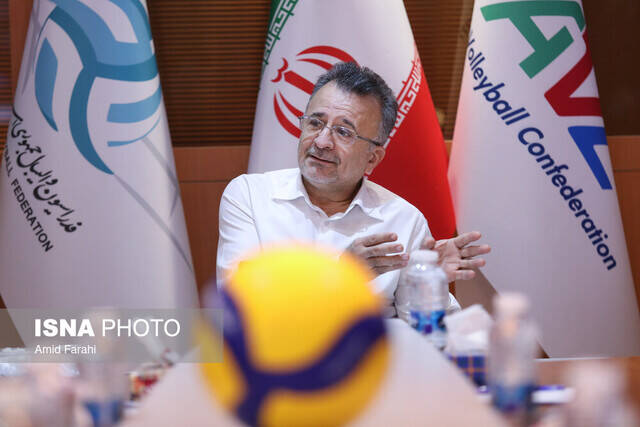 ناراحتی موسوی برای کاپیتانی تیم ملی بود/ اکثر نمایندگان مجلس رفتار دوگانه داشتند!