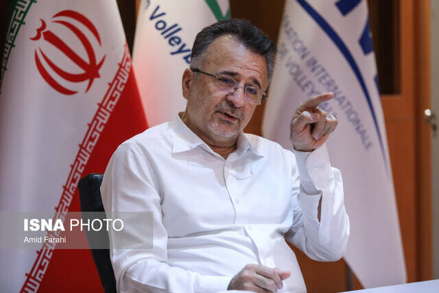 ناراحتی موسوی برای کاپیتانی تیم ملی بود/ اکثر نمایندگان مجلس رفتار دوگانه داشتند!