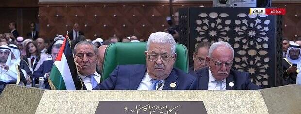 ژست های عجیب ابومازن در نشست اتحادیه عرب+ تصاویر