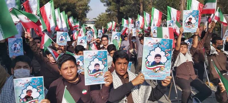 در راهپیمایی ۱۳ آبان چه خبر است؟/ از پویشهای «ایران قوی» و «برای آرتین» تا موکبداری دانشآموزان