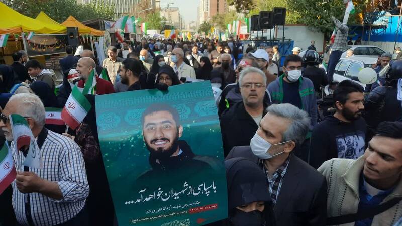 انزجار مردم از دخالت غرب در امور ایران/ حضور پررنگ دهه هشتادی و نودیها در راهپیمایی +عکس و فیلم