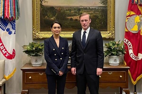 «نازنین بنیادی» طرفدار تحریم مردم ایران با نقاب میهن دوستی به دنبال چیست؟