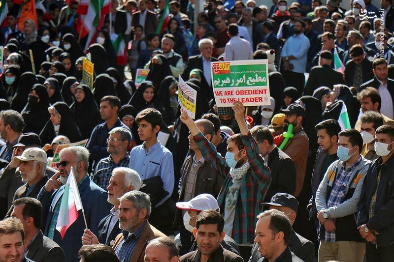 مشرق نیوز - عکس/ حضور همدانیها در راهپیمایی ۱۳ آبان