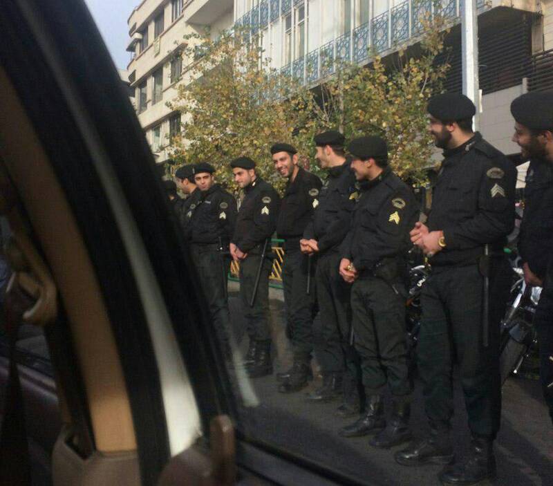 پولهای اختلاس را برگردان!/خرده روایتهایی از چهلوچند روز سخت