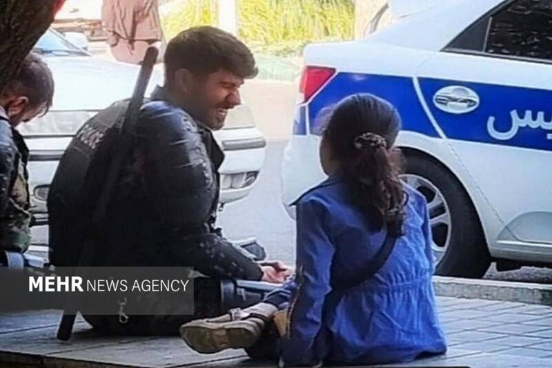 پولهای اختلاس را برگردان!/خرده روایتهایی از چهلوچند روز سخت