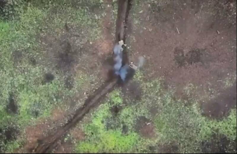 سرعت عمل سرباز مجروح روسی برای فرار از مرگ +عکس و فیلم