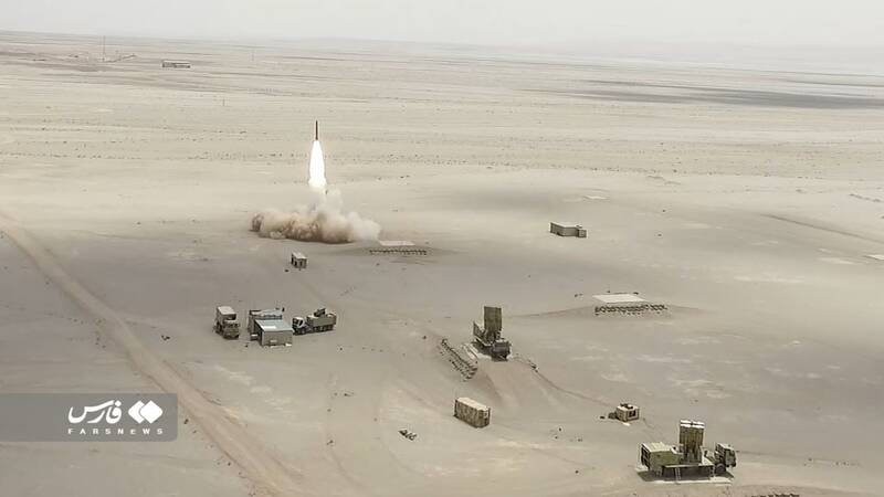 صیاد ایرانی در کمین کرکسهای اسرائیلی+ عکس