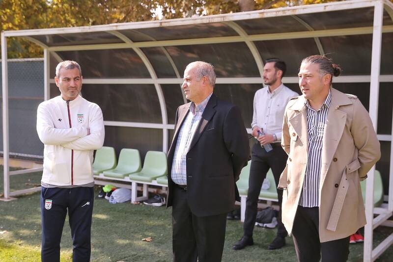 ضیافت ناهار تیم ملی روی مستطیل سبز و درخواست جالب کی روش از بازیکنان +عکس