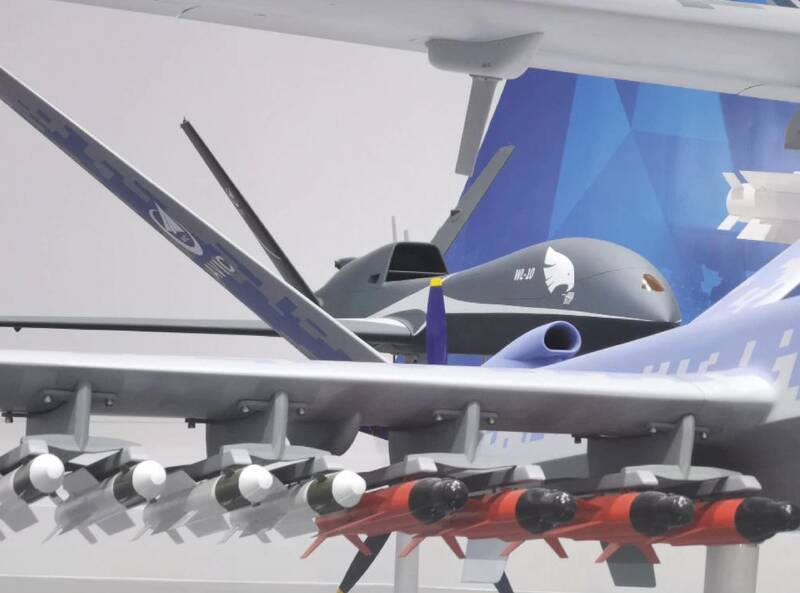 آخرین فناوریهای نظامی در نمایشگاه هوایی چین +عکس و فیلم