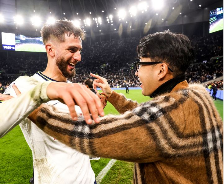 سوژه جدید برای جام جهانی/ از رفاقت در انگلیس تا رقابت در قطر +عکس